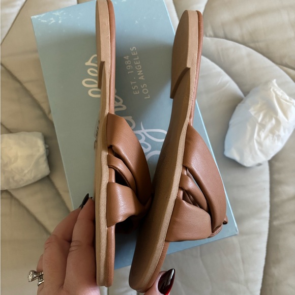 Seychelles Tan Knotted Slide Sandals - Picture 9 of 12